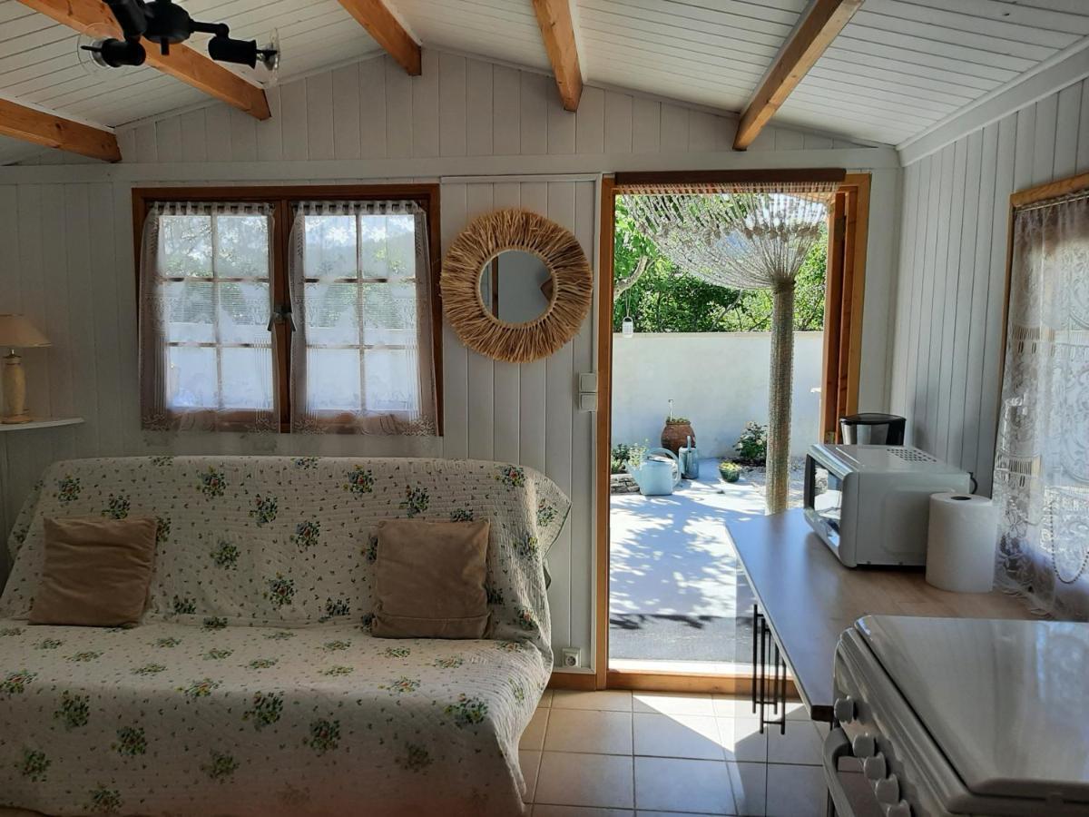 Chalet Au Pied Du Mont Ventoux Mormoiron Εξωτερικό φωτογραφία