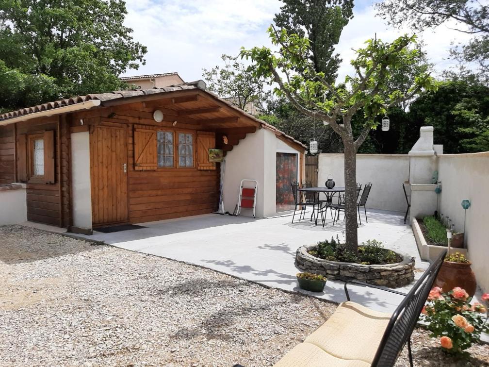 Chalet Au Pied Du Mont Ventoux Mormoiron Εξωτερικό φωτογραφία